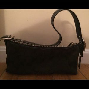 COACH signature small shoulder pocketbook black